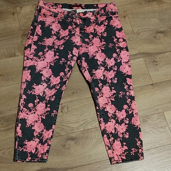 Rock & Republic Denim - Rock and Republic hamburg rose printed /skinny jean